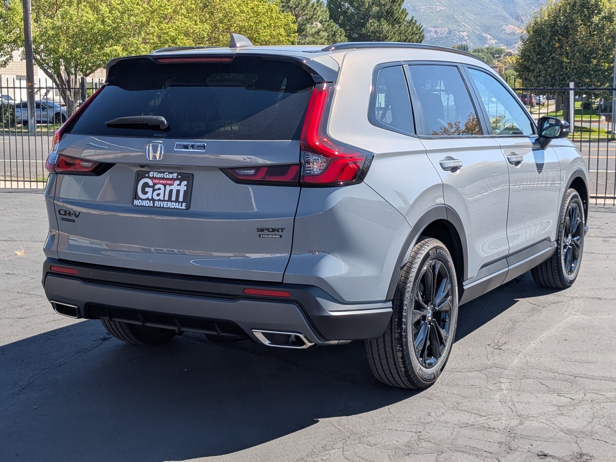 2026 Honda CR-V Sport Touring Hybrid photo 3