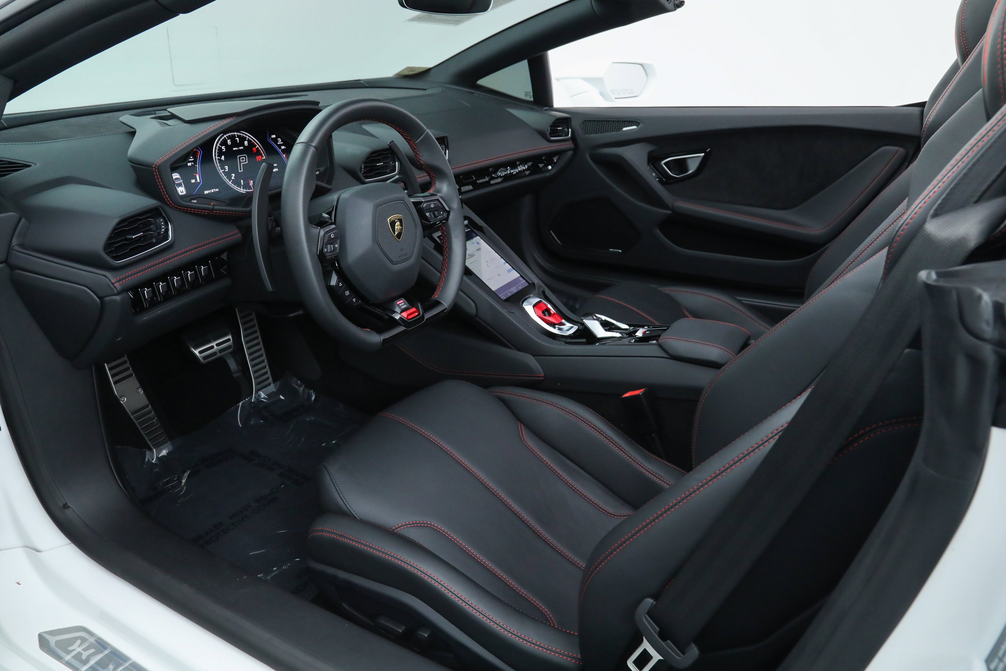 2024 Lamborghini Huracan Evo Spyder photo 2