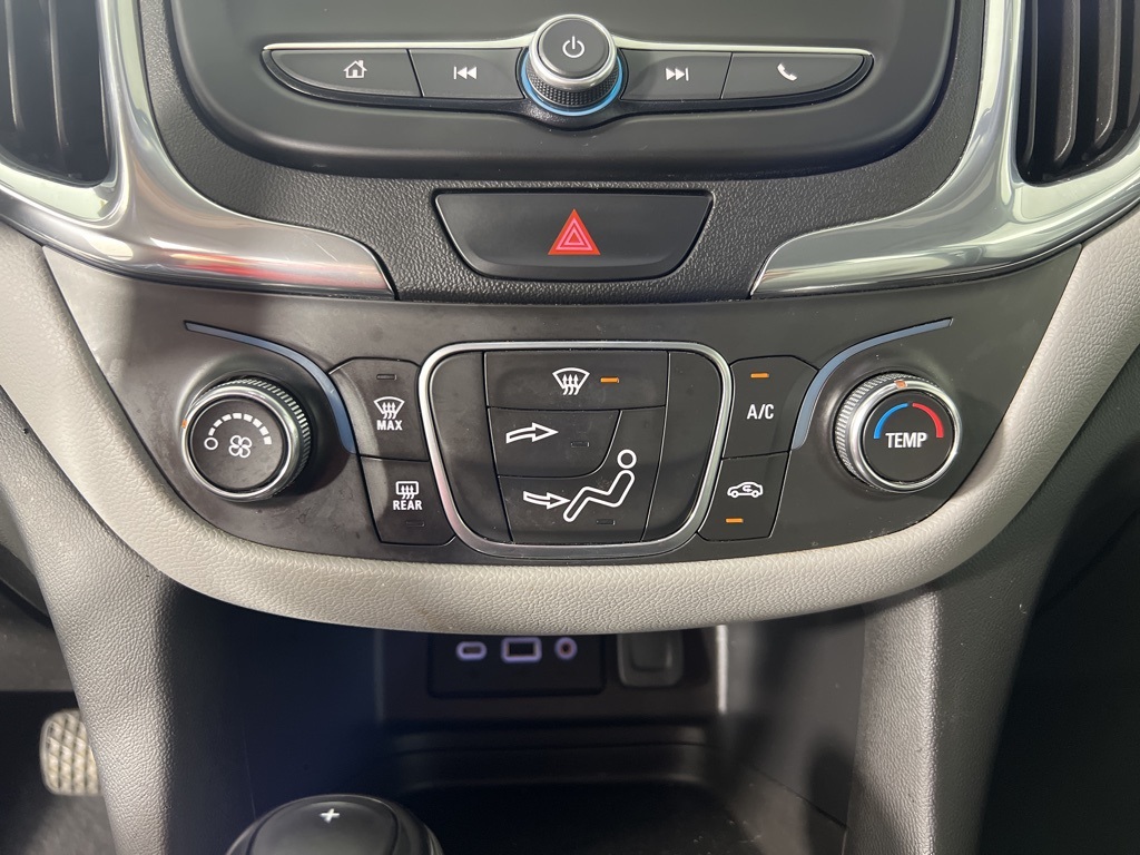 2019 Chevrolet Equinox LS photo 25