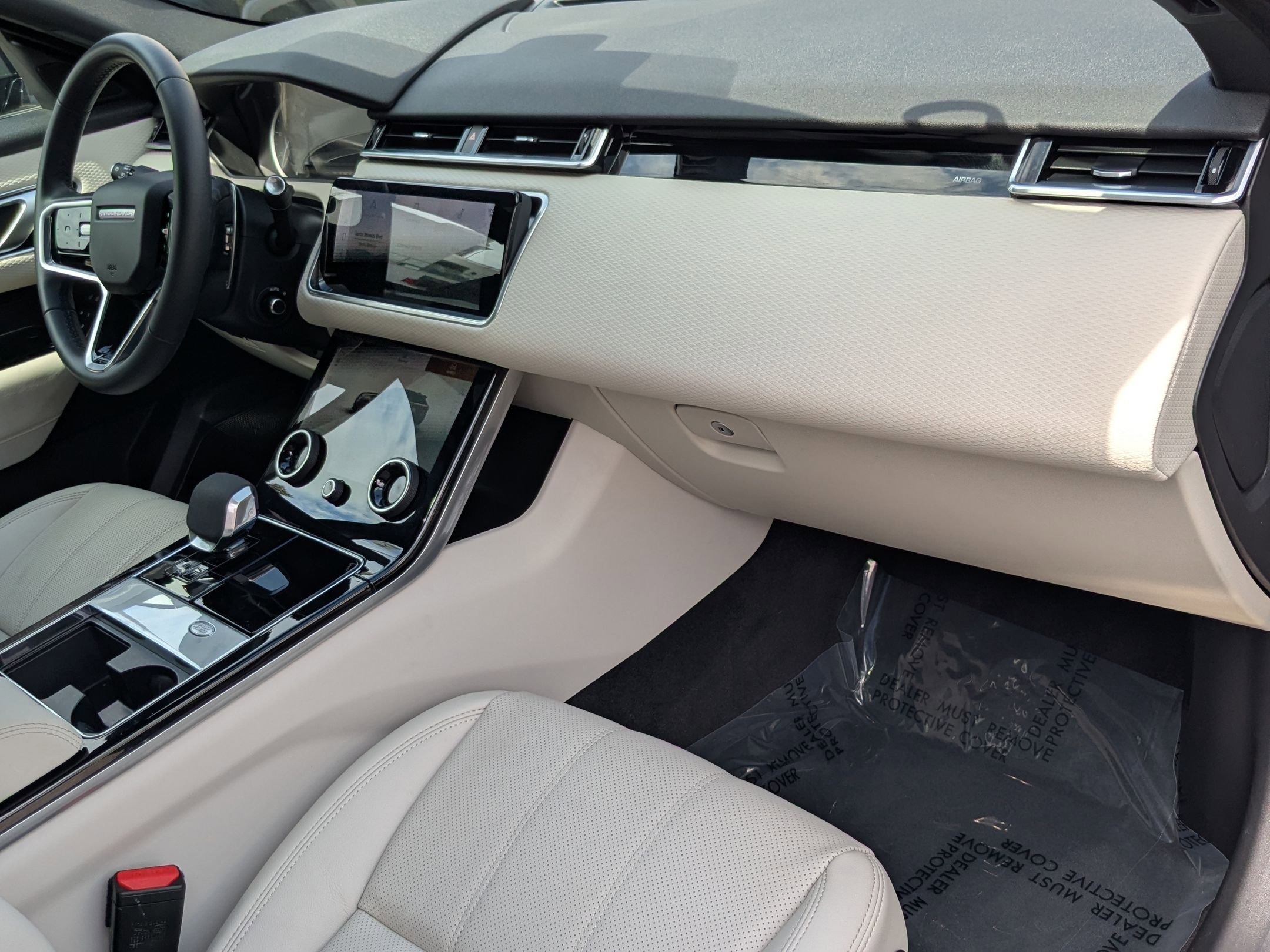 2023 Land Rover Range Rover Velar R-Dynamic S photo 22