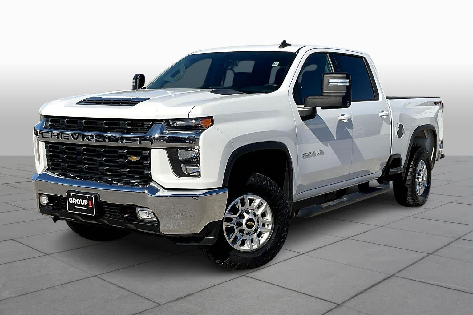 2020 Chevrolet Silverado 2500HD LT photo 3