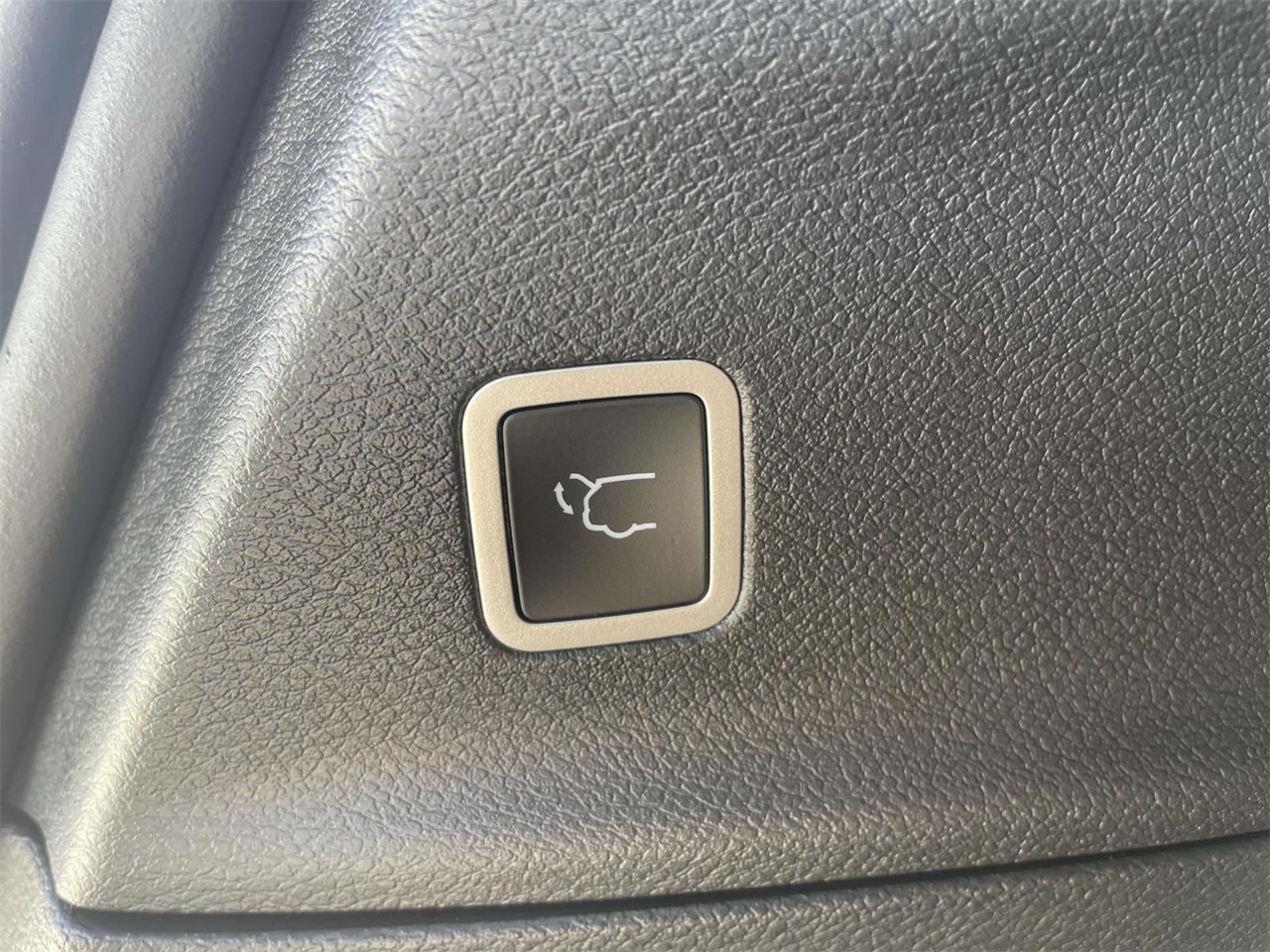 2025 Chrysler Pacifica photo 28