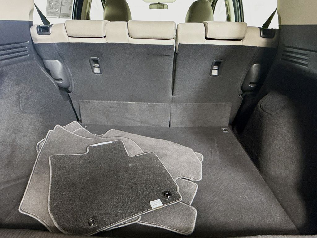 2016 Honda HR-V LX photo 22