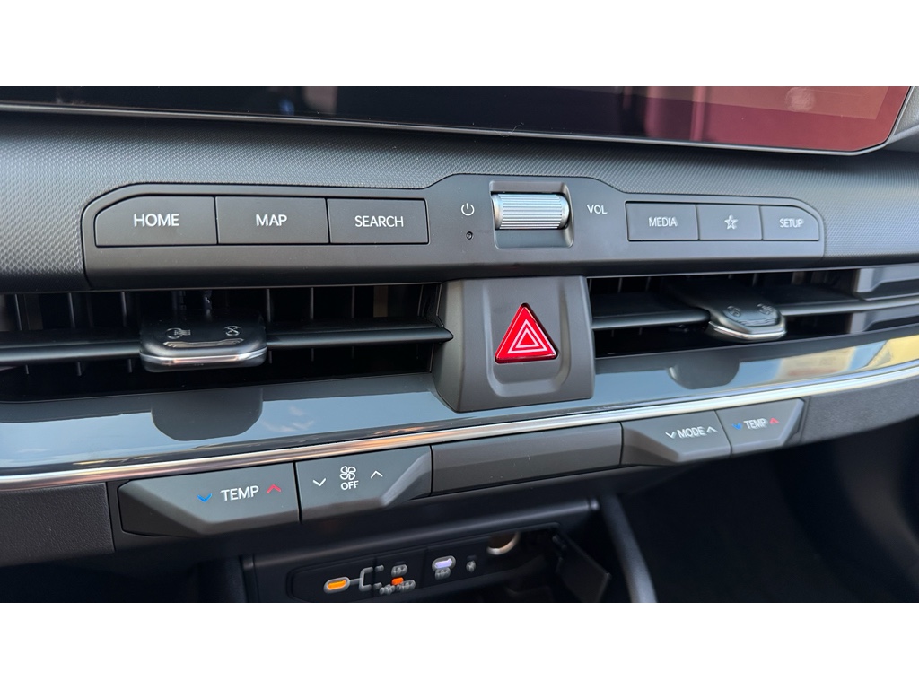 2025 Kia K4 EX photo 18