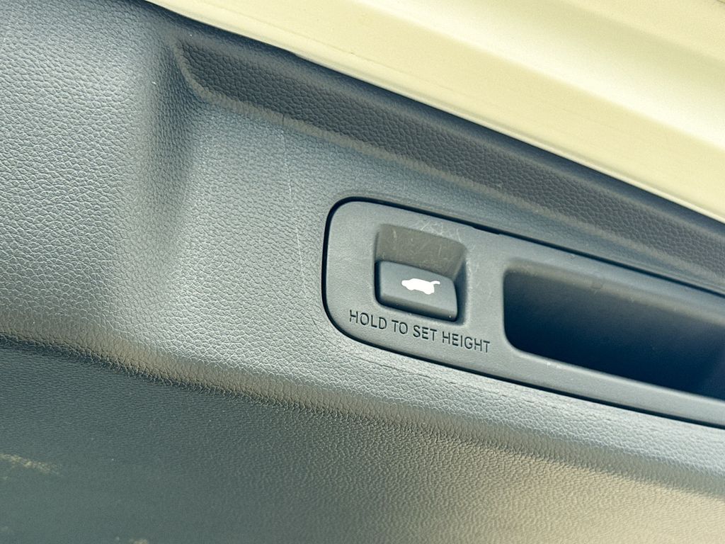 2024 Honda CR-V Hybrid Sport Touring photo 35