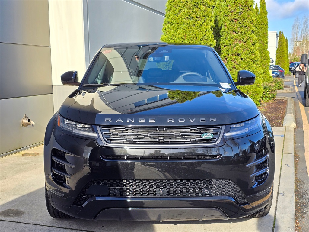 2026 Land Rover Range Rover Evoque Dynamic SE photo 2