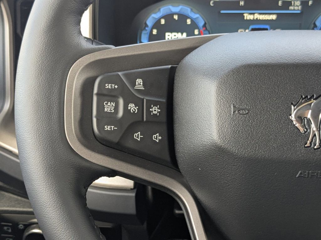 2025 Ford Bronco Outer Banks photo 27