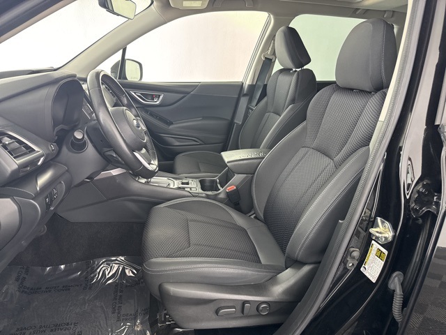 2022 Subaru Forester Premium photo 21