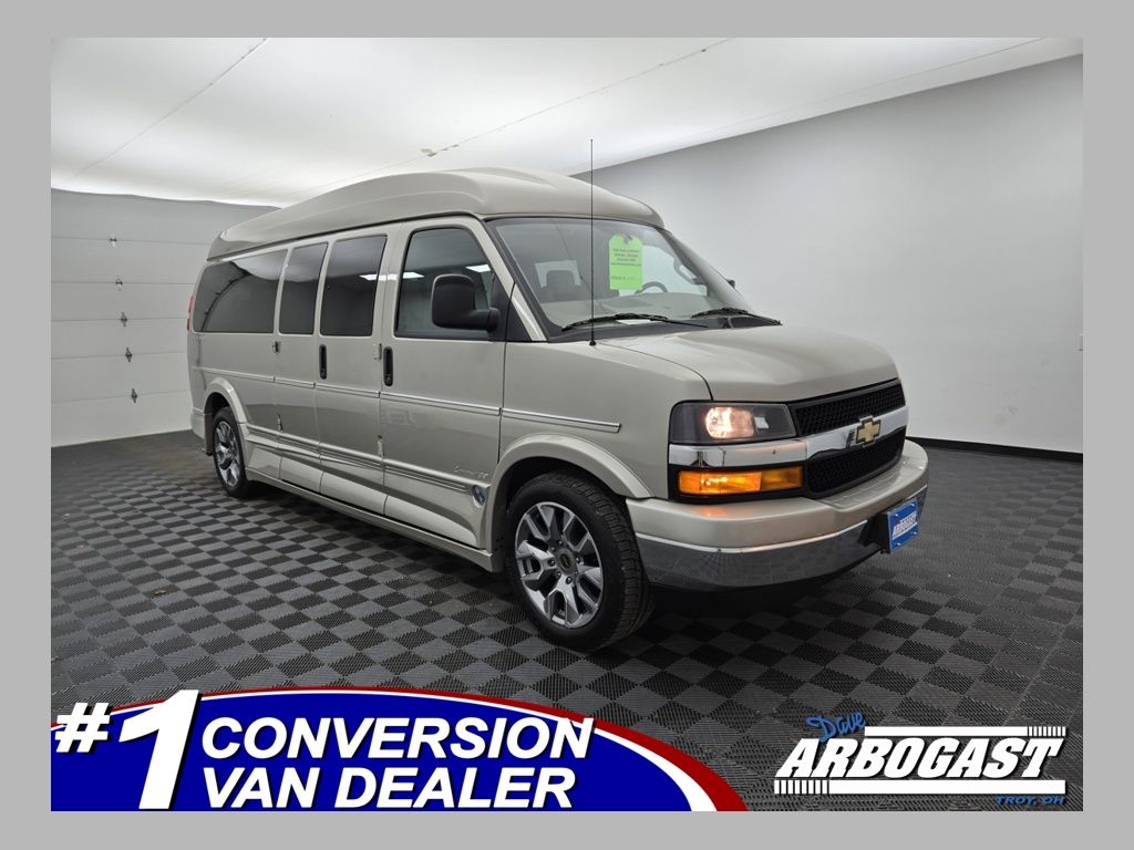 2023 Chevrolet Express Cargo Work Van's photo