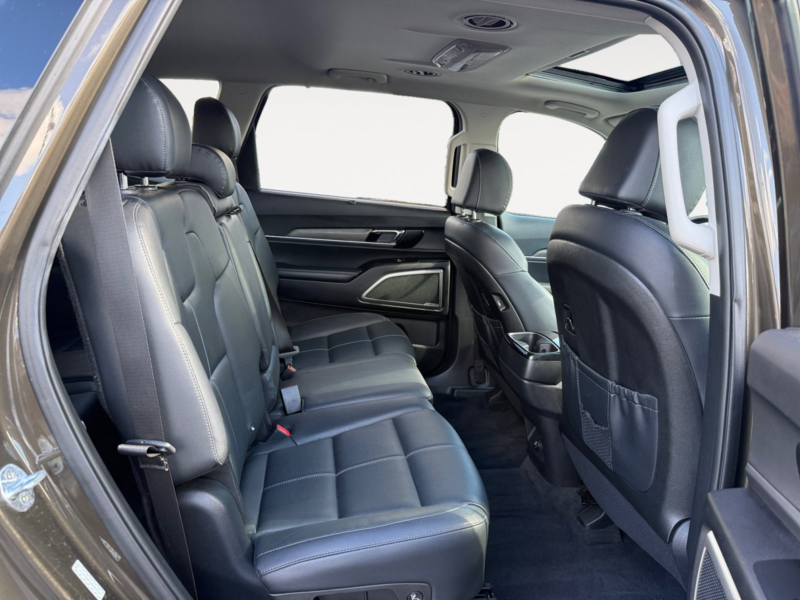 2022 Kia Telluride EX photo 18