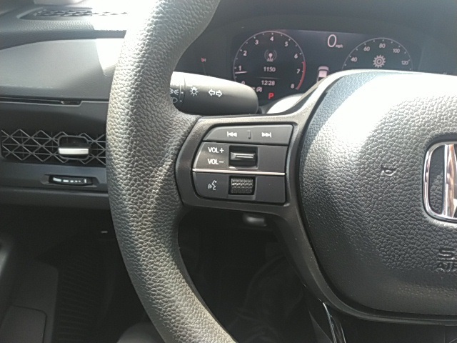 2025 Honda Accord SE photo 7