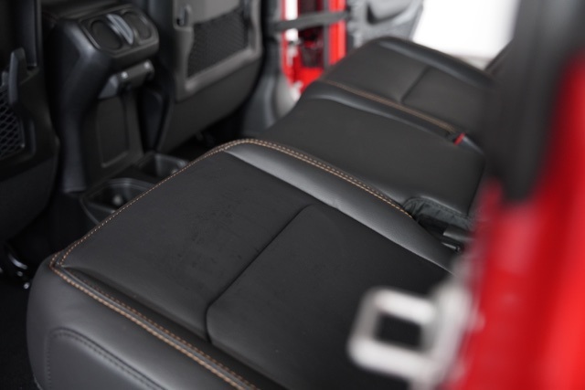 2025 Jeep Gladiator Sport photo 28