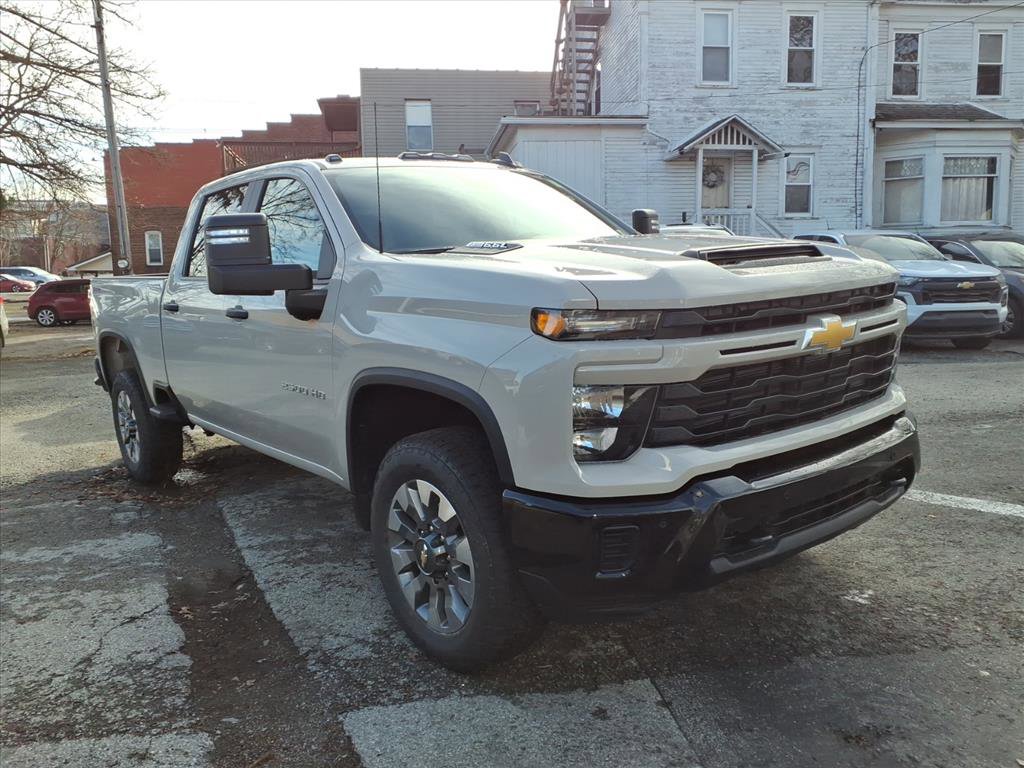 2026 Chevrolet Silverado 2500HD Custom's photo