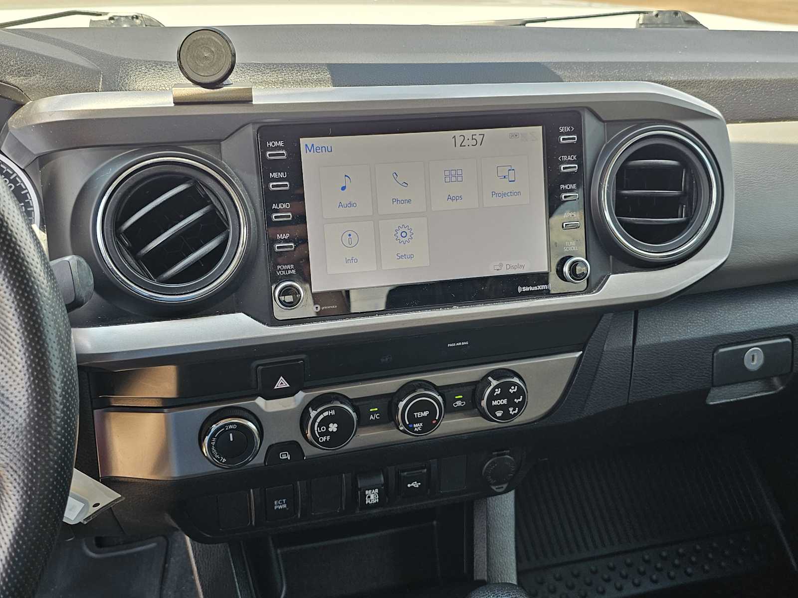 2020 Toyota Tacoma SR5 photo 8