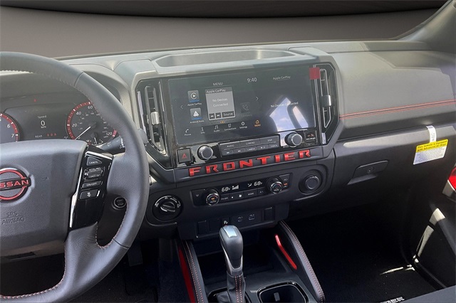 2025 Nissan Frontier PRO-4X photo 6