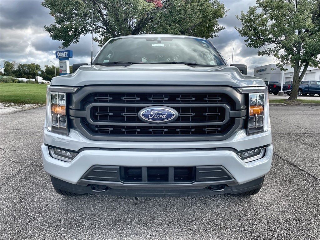 2023 Ford F-150 XLT photo 3