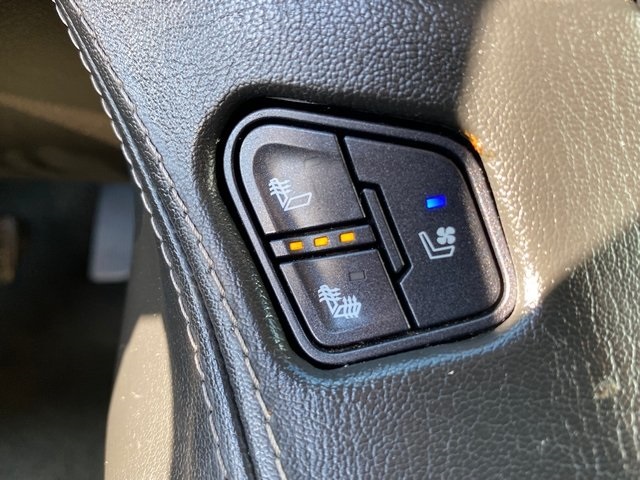 2017 Gmc Yukon SLT photo 13