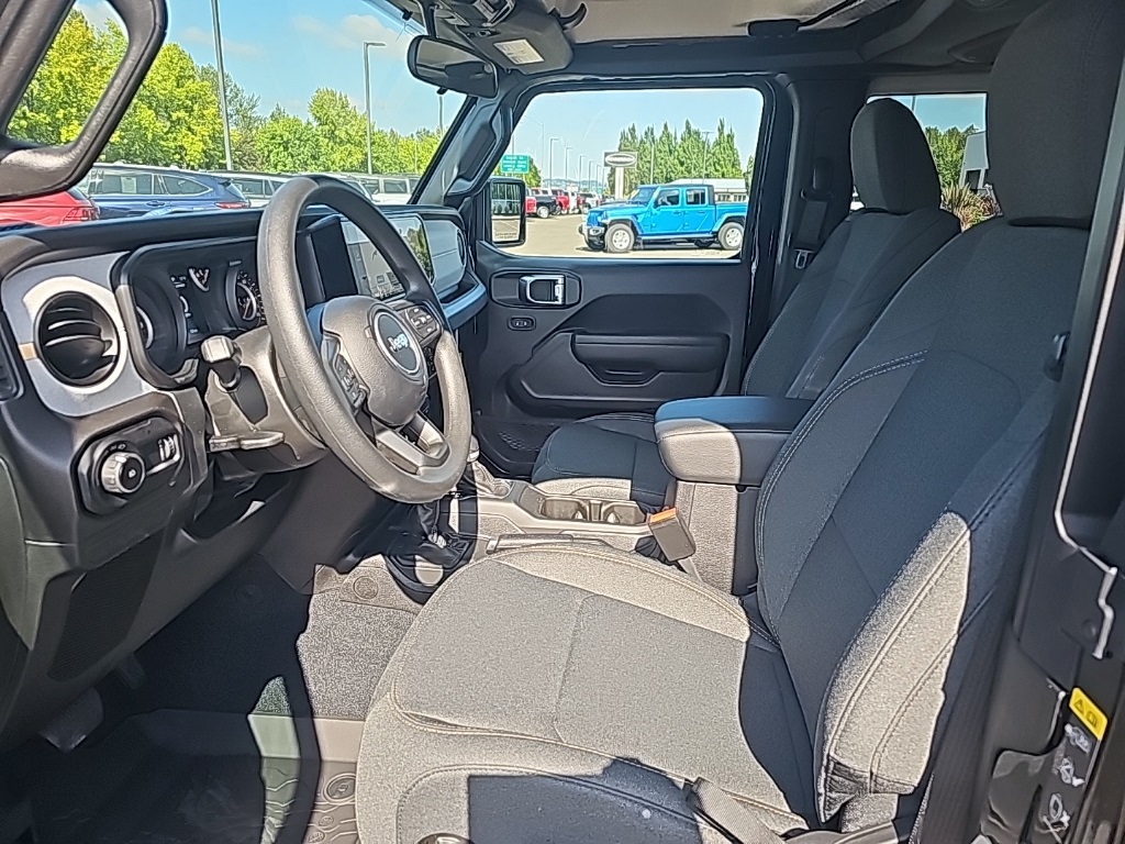 2025 Jeep Wrangler Sport photo 12