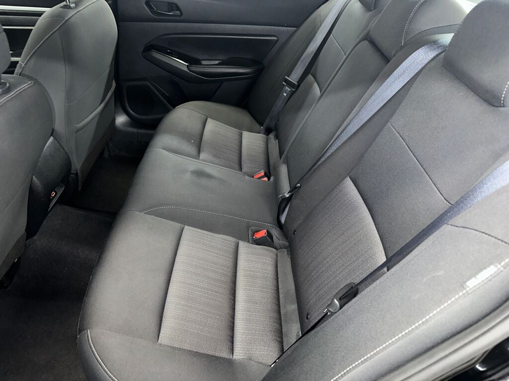2023 Nissan Altima 2.5 SV photo 14