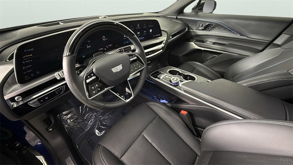 2024 Cadillac Lyriq Luxury photo 18