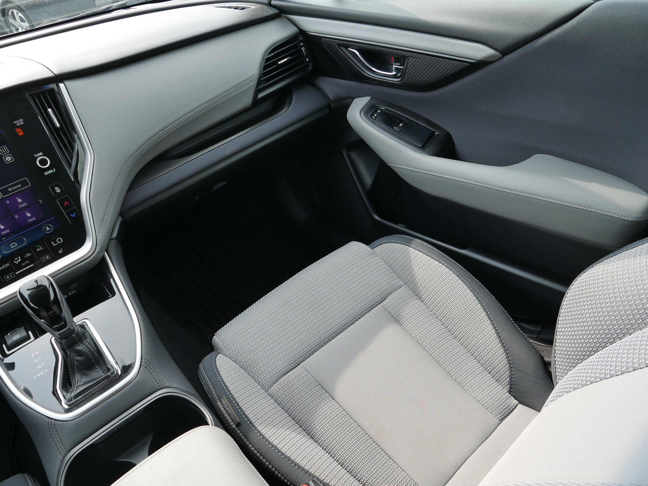 2022 Subaru Outback Premium photo 11