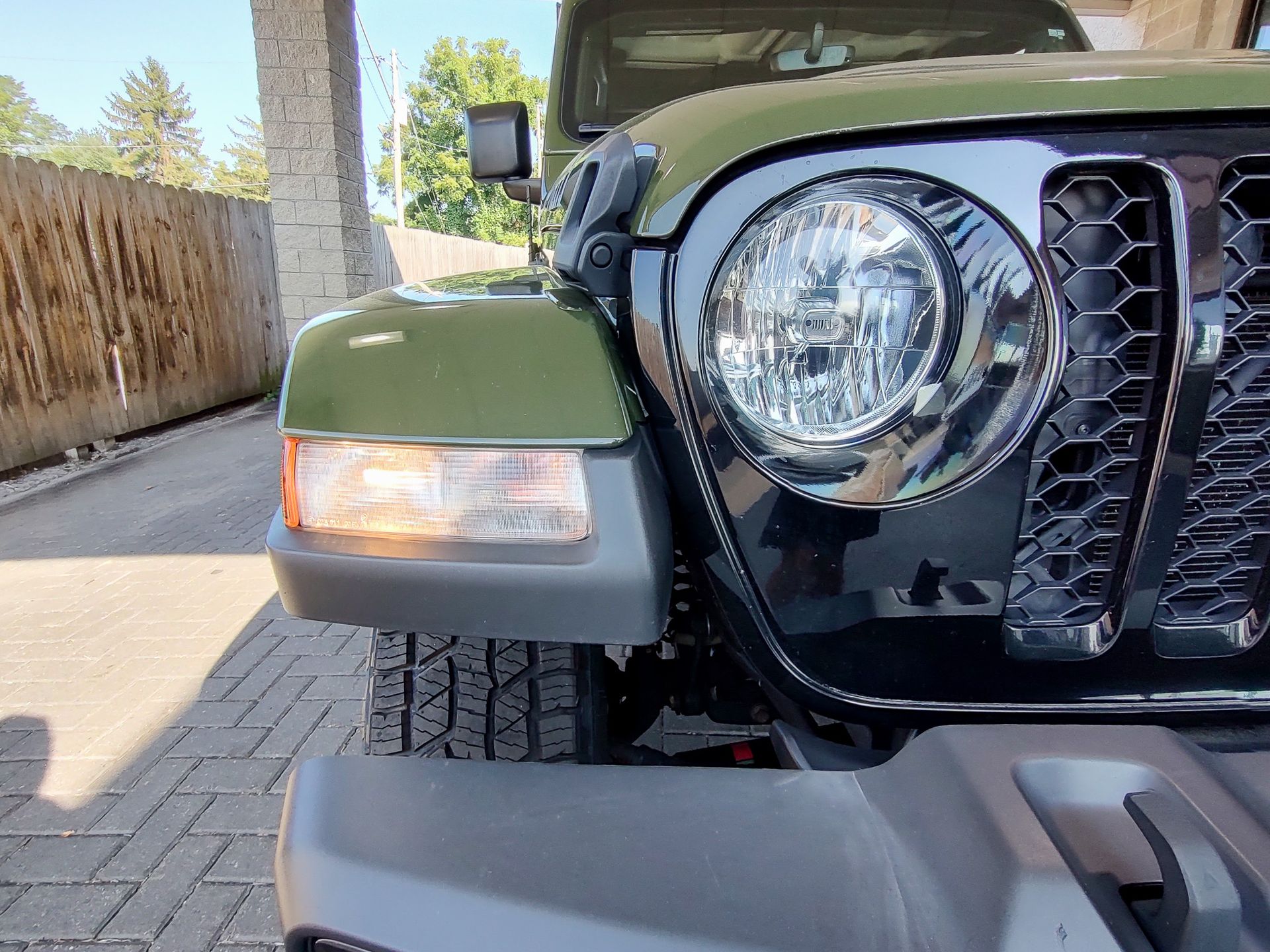 2022 Jeep Gladiator Willys photo 19