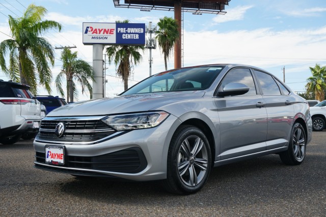 2024 Volkswagen Jetta SE's photo