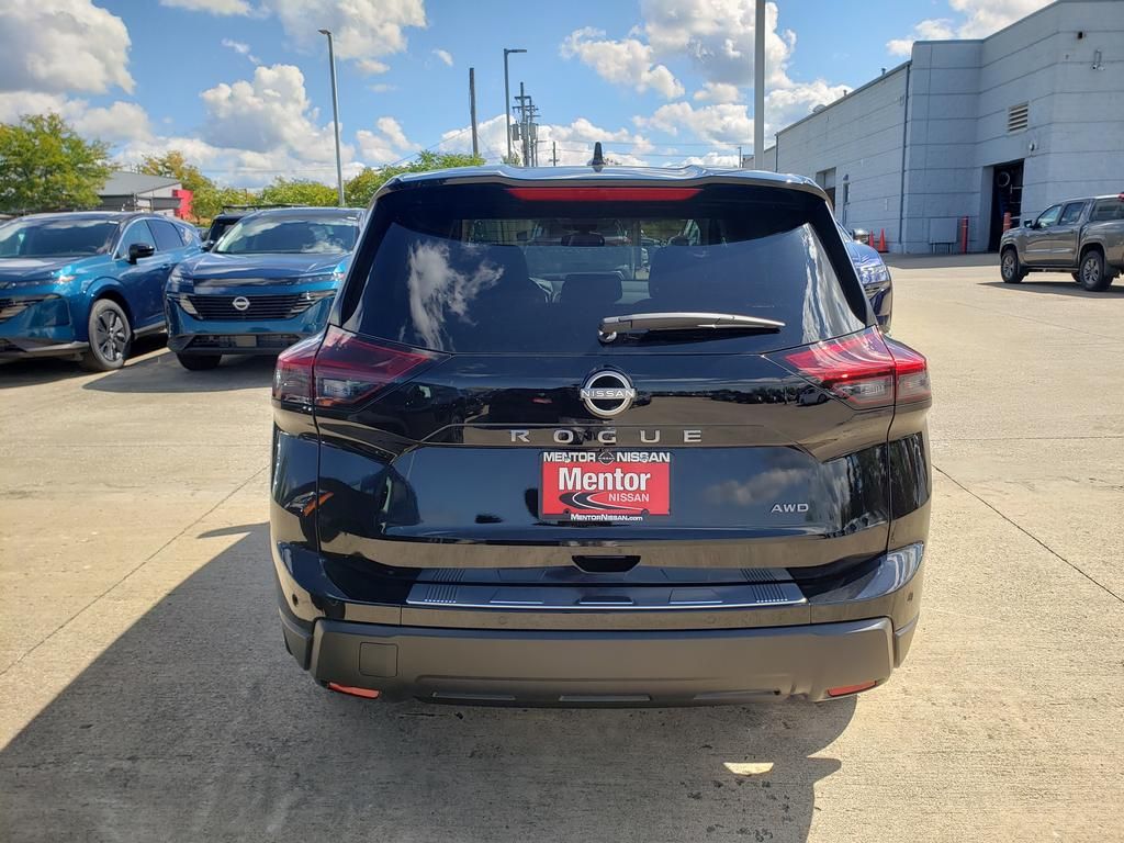 2026 Nissan Rogue SV photo 2