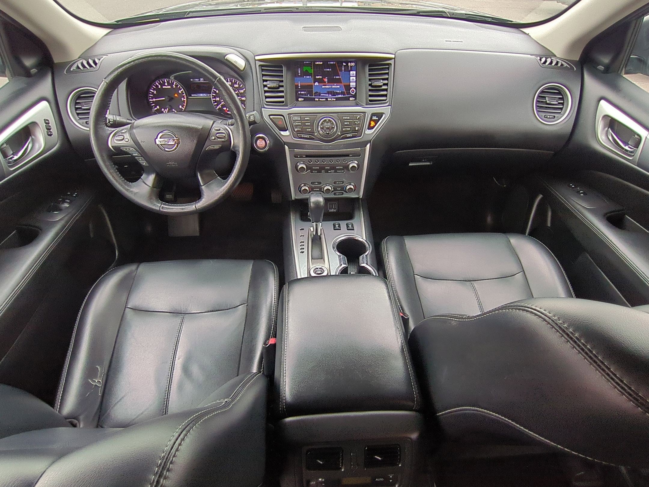 2019 Nissan Pathfinder SL photo 26