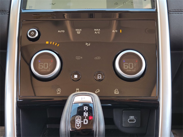 2023 Land Rover Discovery Sport SE photo 15