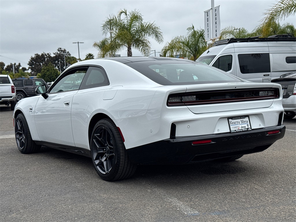 2024 Dodge Charger R/T photo 10