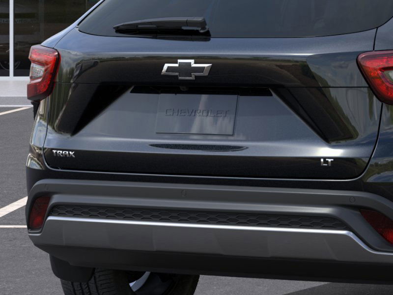 2025 Chevrolet Trax LT photo 9