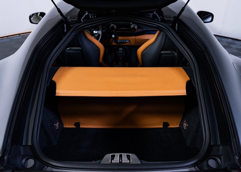 Certified Used 2018 Grigio Silverstone Metallic Ferrari Base image 25