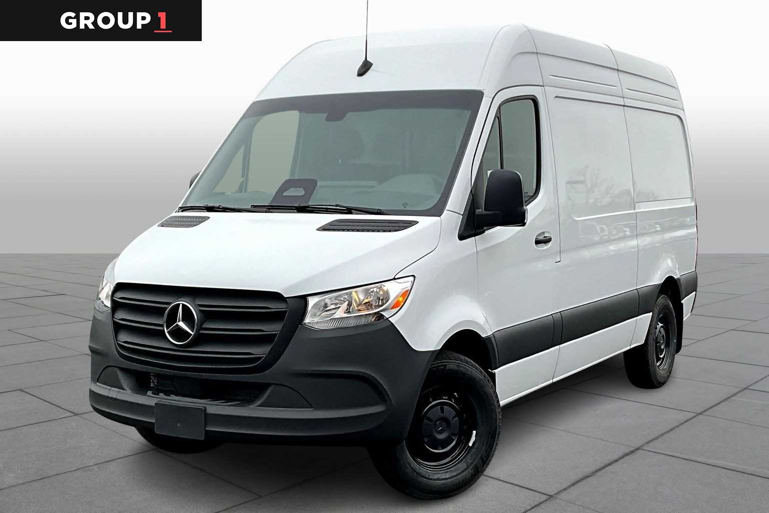 2025 Mercedes-Benz Sprinter Cargo Van Base's photo