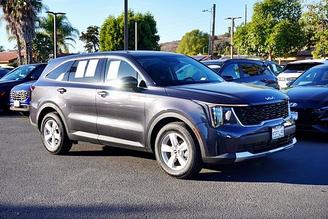 Used 2025 Gray Kia LX image 5