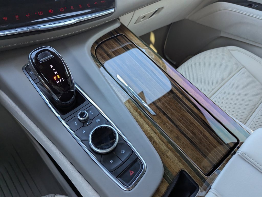 2023 Cadillac Escalade ESV Sport Platinum photo 13