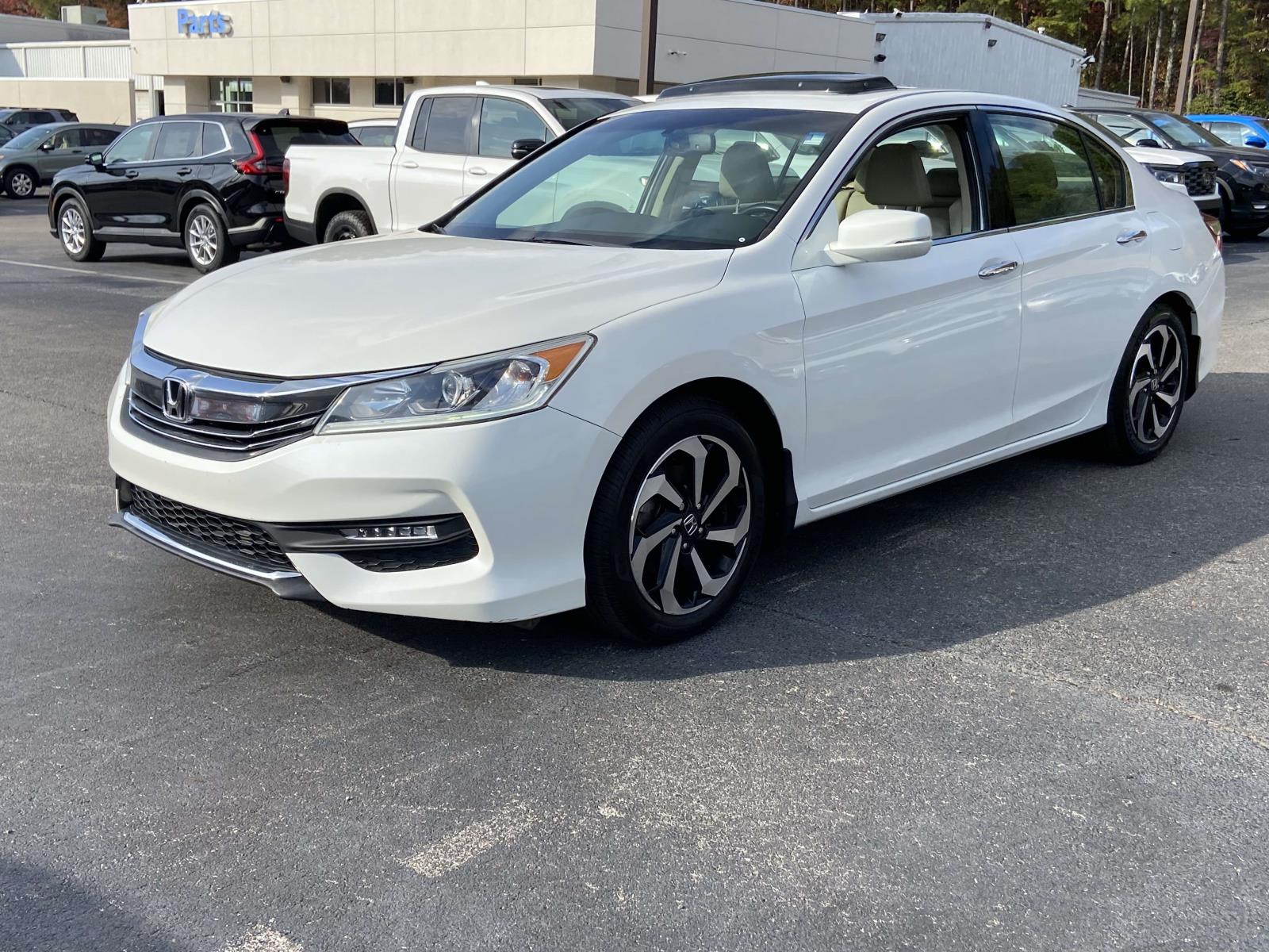 2017 Honda Accord EX-L V6 photo 4