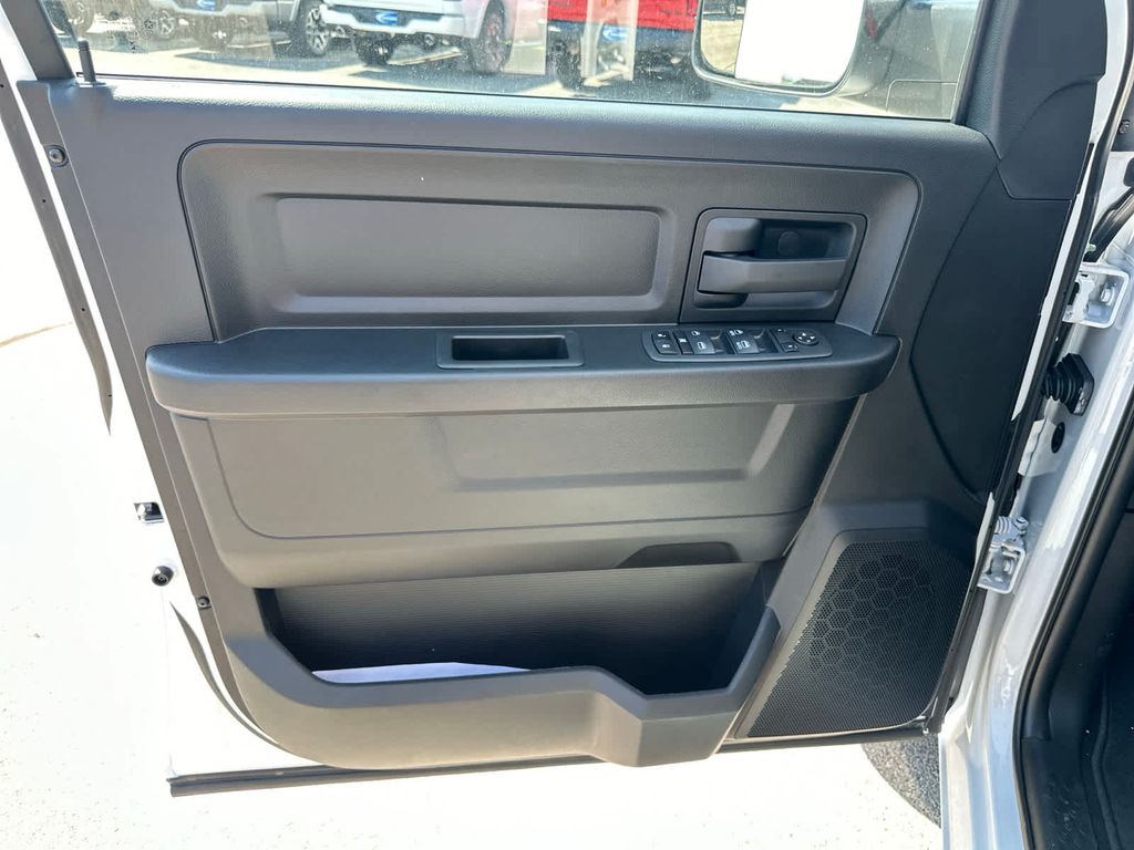 2024 Ram 1500 Classic Tradesman photo 10