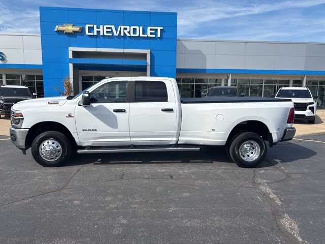 2025 Ram 3500 Big Horn photo 3