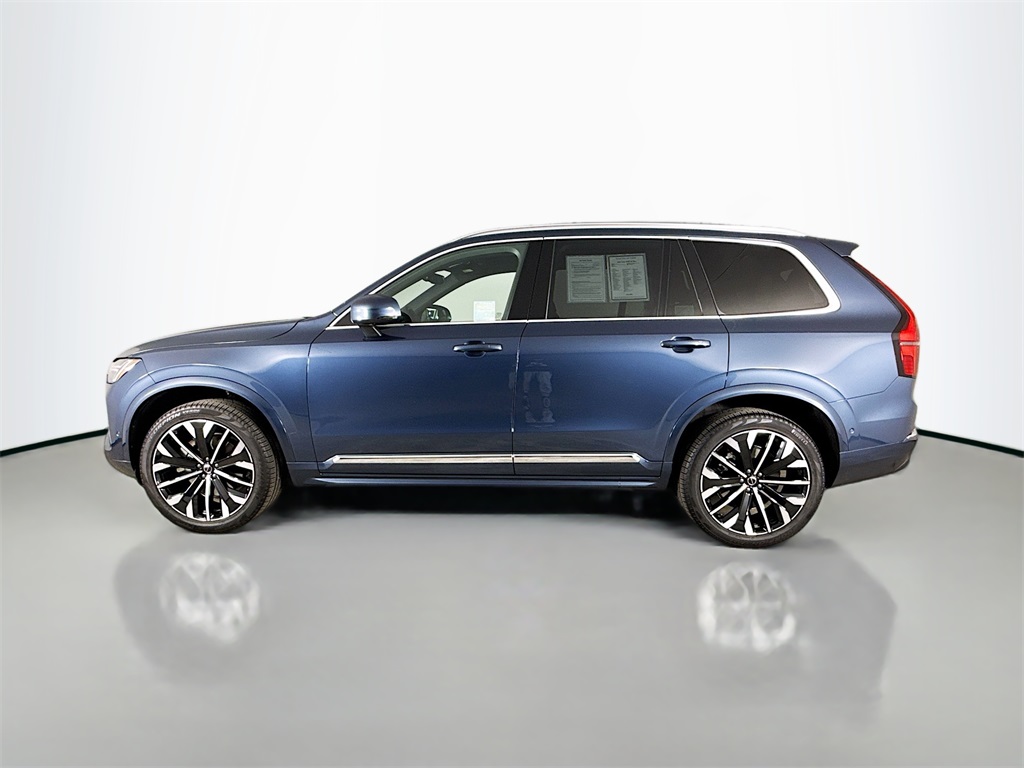 2026 Volvo XC90 B5 Plus photo 2