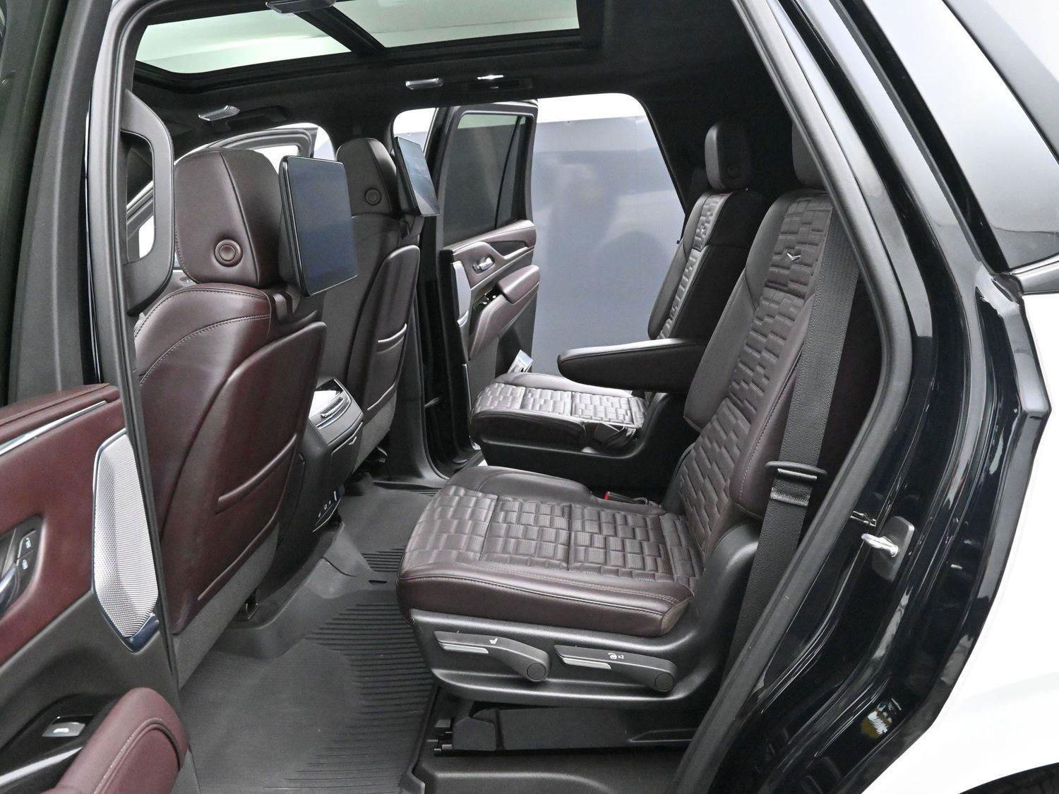 2022 Cadillac Escalade Sport Platinum photo 31