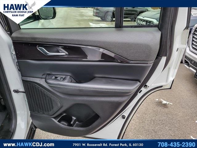 2023 JEEP GRAND CHEROKEE - Image 30