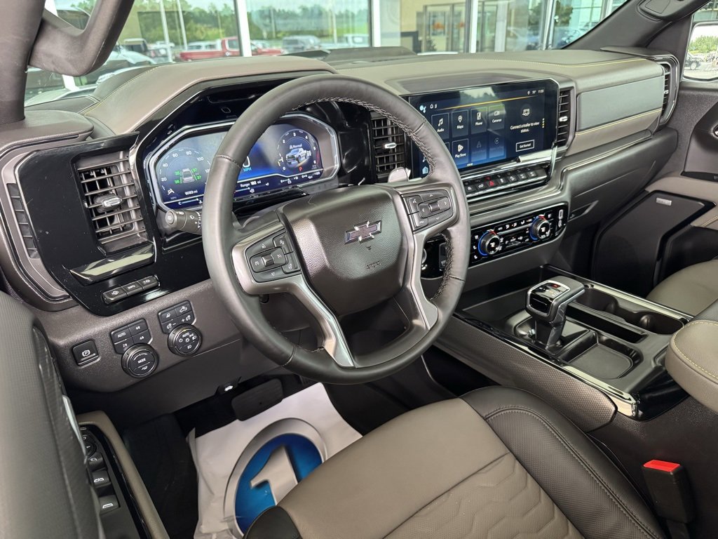 2024 Chevrolet Silverado 1500 ZR2 photo 3