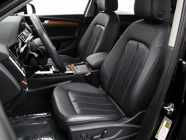 2021 Audi Q5 45 Premium Plus photo 9