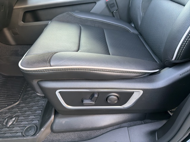 2026 Ram 1500 Laramie photo 10