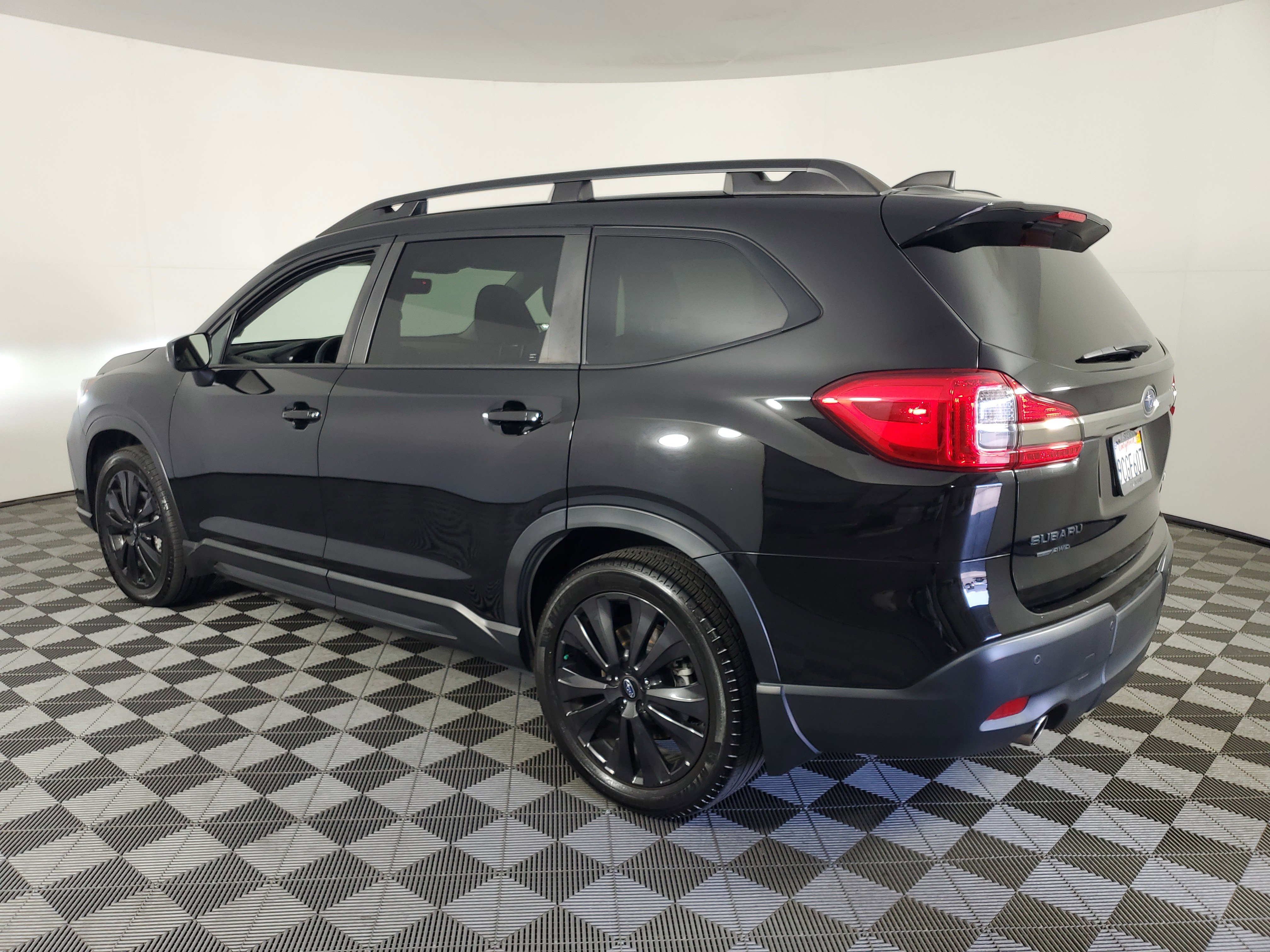 Used 2022 Crystal Black Silica Subaru Onyx Edition image 6