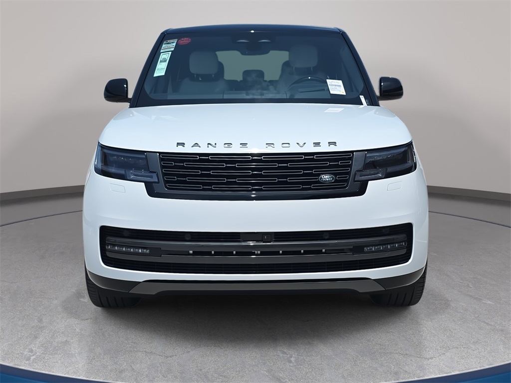 2025 Land Rover Range Rover SE photo 2