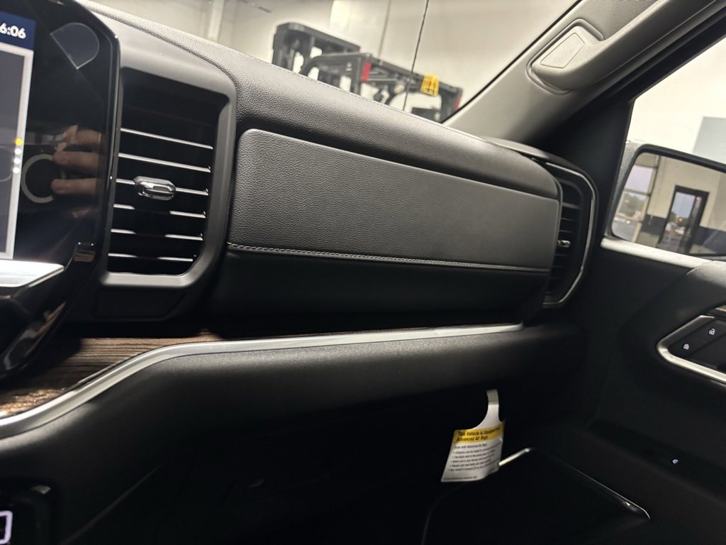 2026 Chevrolet Silverado 1500 LT photo 19