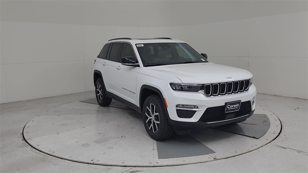 2025 Jeep Grand Cherokee Limited photo 3