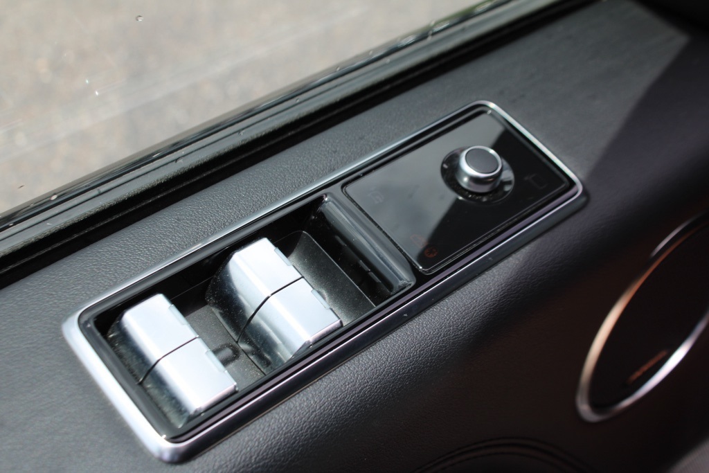 2019 Land Rover Range Rover SuperCharged photo 12